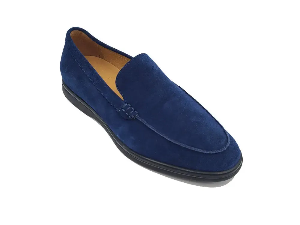 Supple Suede Loafer relaxed fit