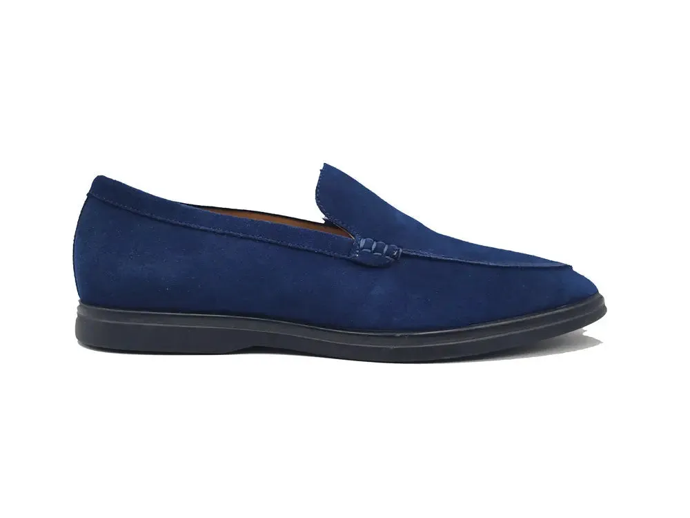 Supple Suede Loafer relaxed fit