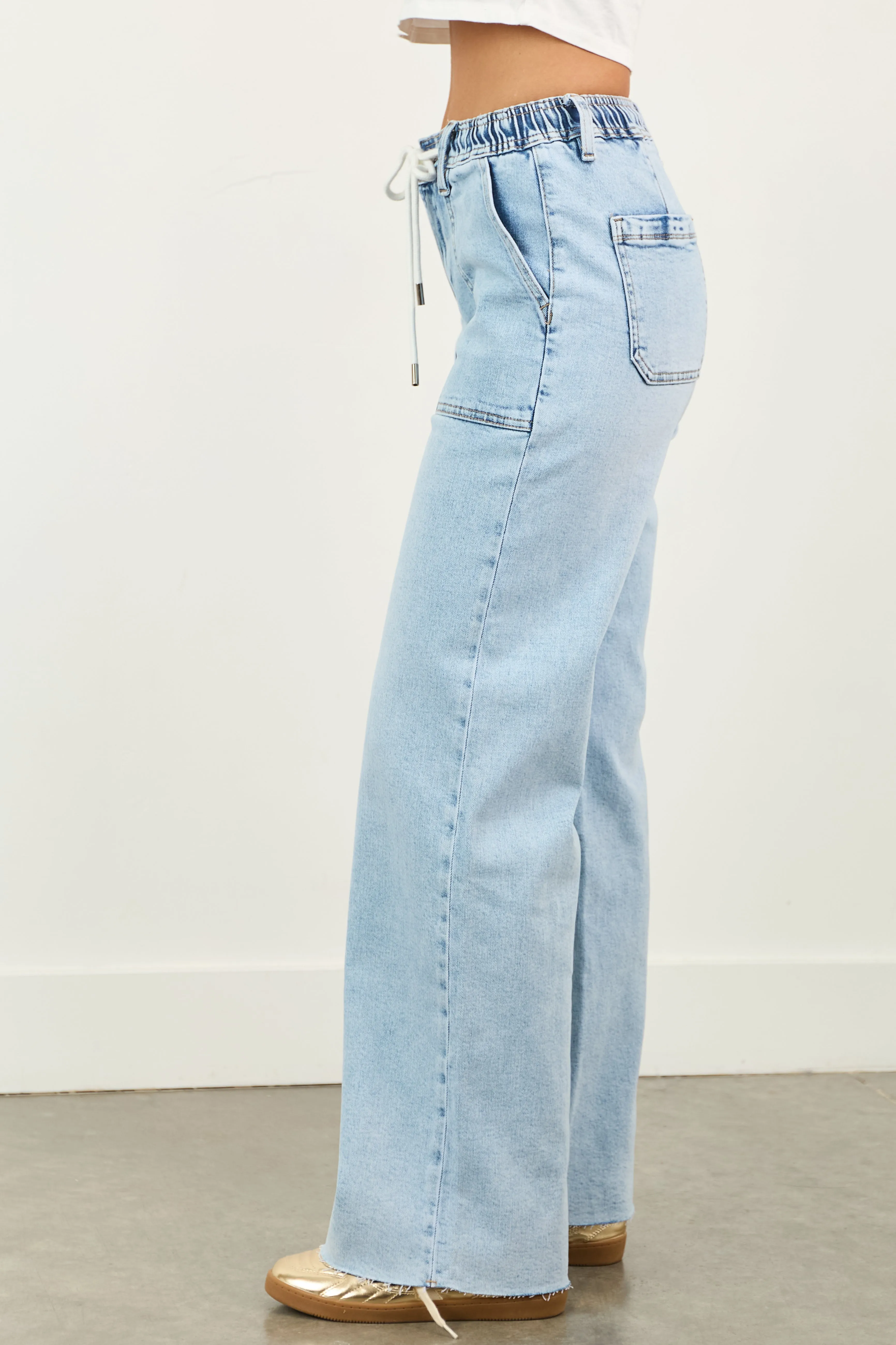 Vervet Light Acid Wash Stretchy Wide Leg Jeans multi style